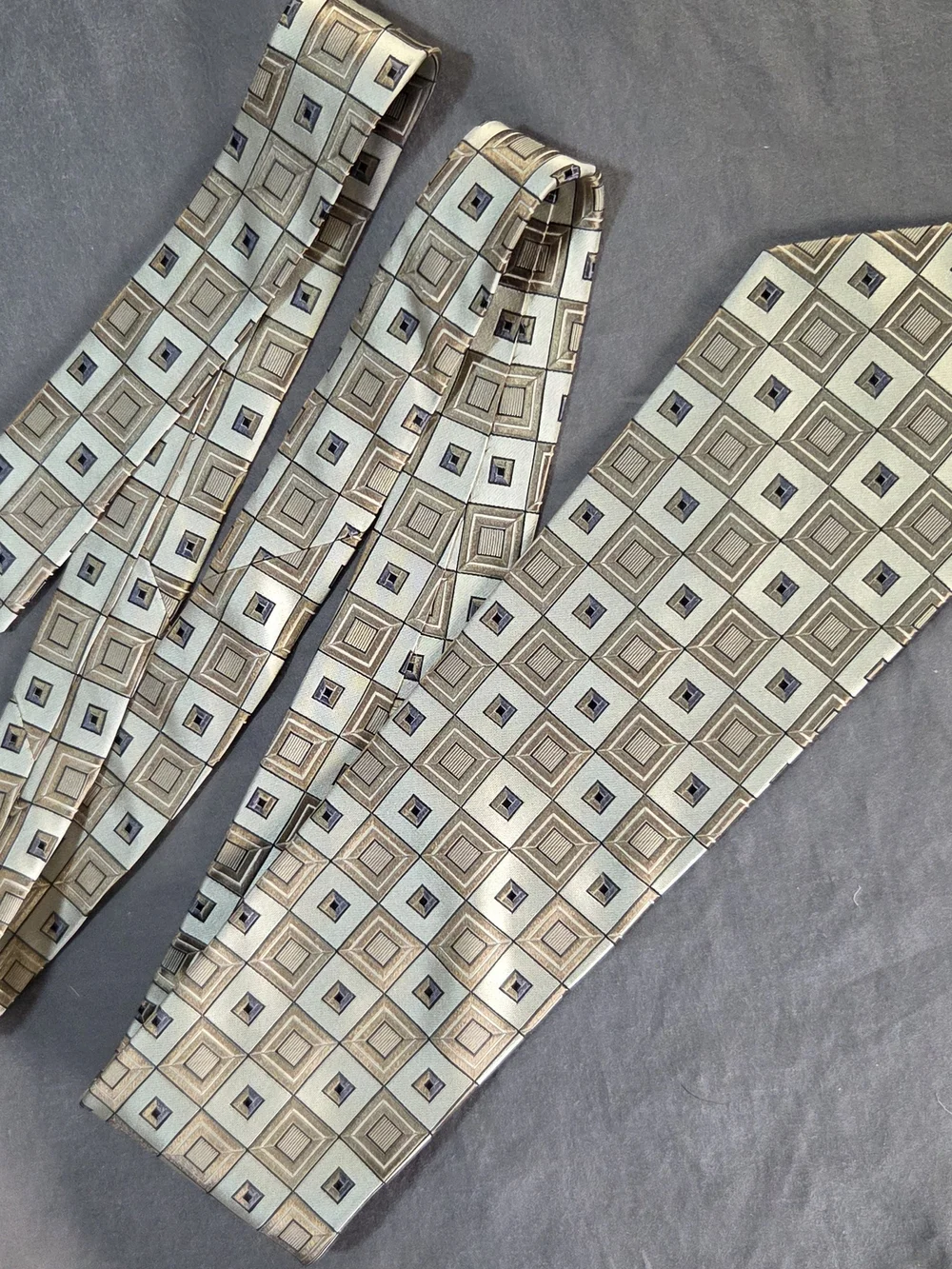 Screenplay by Martin Wong Silk Necktie Mens Geo Square Pattern Gold Tan NWT
